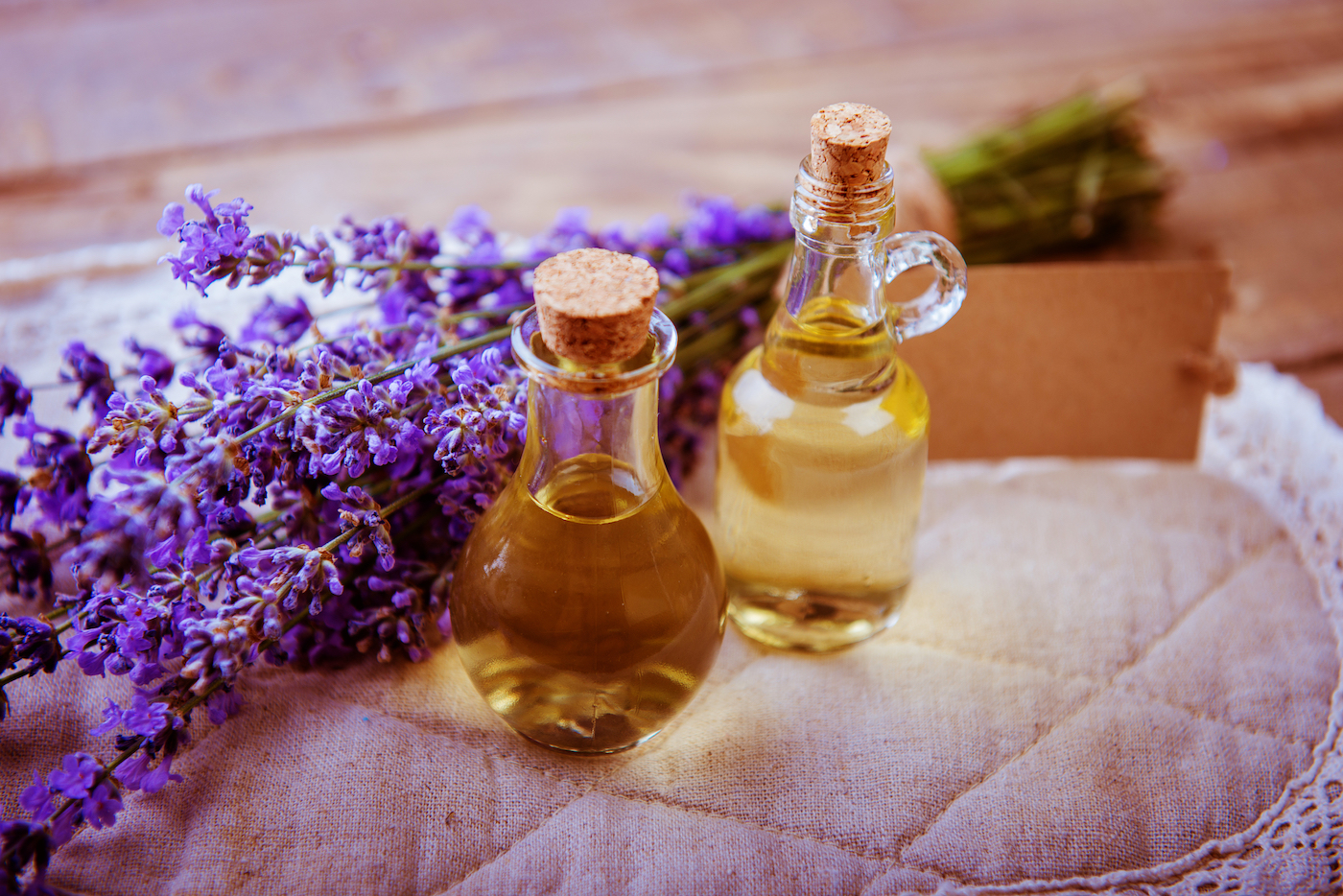 Эфирные масла - афродизиаки Tea-tree-and-lavender-oils-can-disrupt-your-hormones